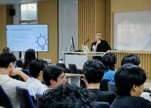 เสริมมุมมองใหม่! คณะไอทีลาดกระบังจัด Special Talk แชร์ประสบการณ์พัฒนา Web Application ด้วย Generative AI